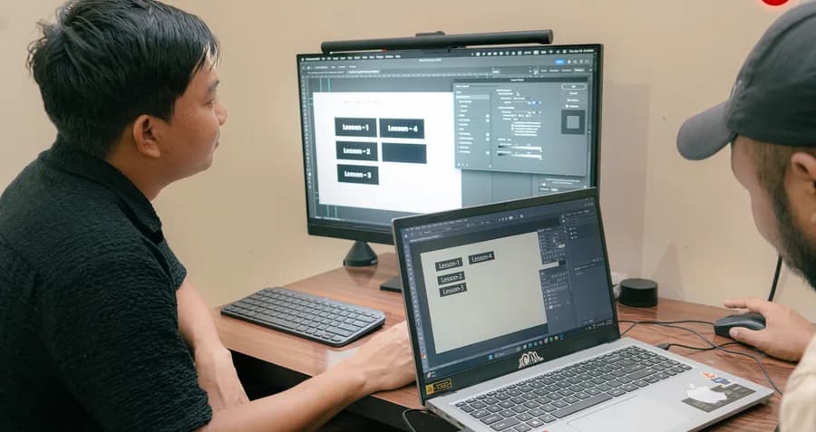 ECC students in a Graphic Design session